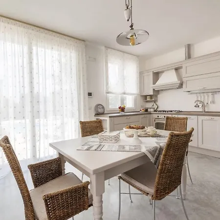 Casina Greca By Rivedelsalento