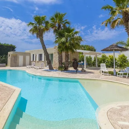 Casina Greca By Rivedelsalento