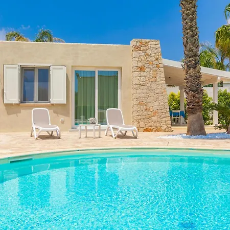 Casina Greca By Rivedelsalento * Nardo