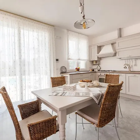 Casina Greca By Rivedelsalento * Nardo