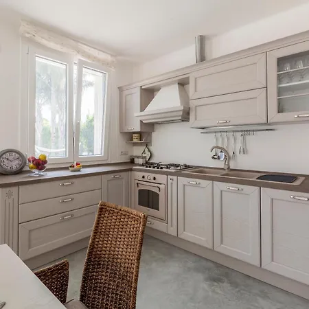 Holiday home Casina Greca By Rivedelsalento