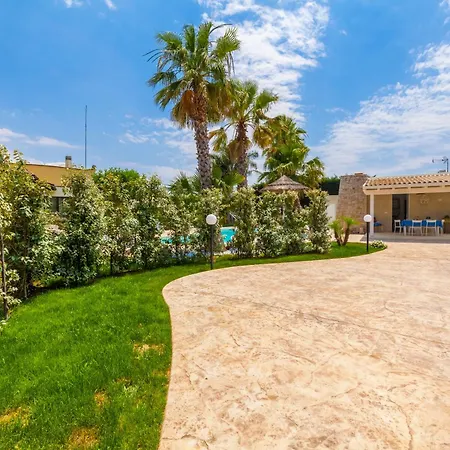 Holiday home Casina Greca By Rivedelsalento Nardo